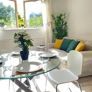  Apartment Tower Bridge City Haven King En-suite With Parking